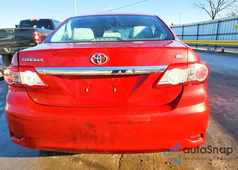 2011 Toyota Corolla Base z USA, uszkodzony, nr VIN 2T1BU4EE2BC745334